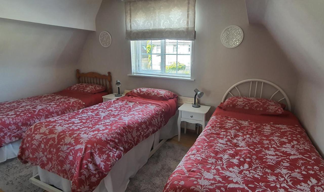 124 ,Castlelawn Heights, Headford Road Galway Homestay Eksteriør bilde