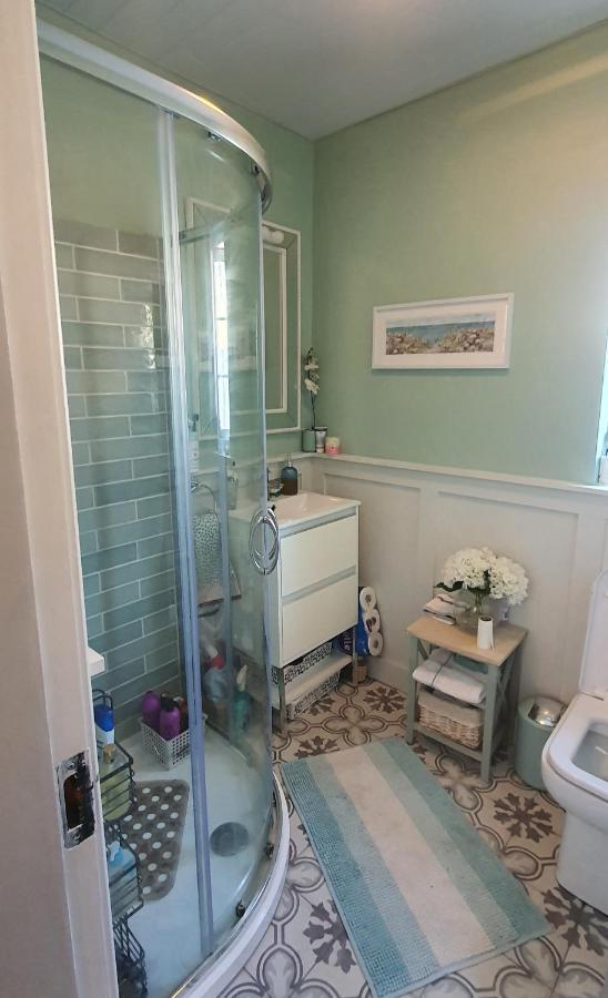 124 ,Castlelawn Heights, Headford Road Galway Homestay Eksteriør bilde